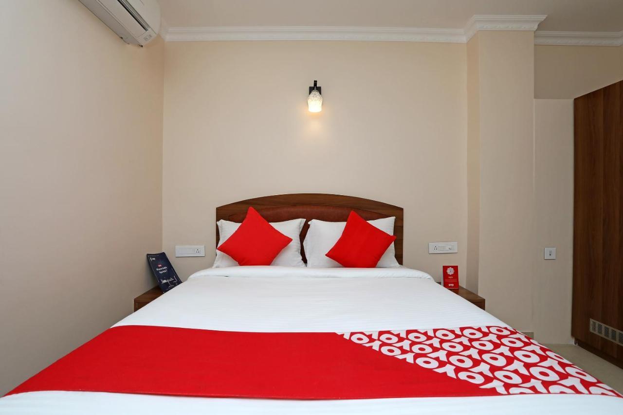 Hotel Oyo 13528 Kumud Plaza Bhubaneswar Esterno foto