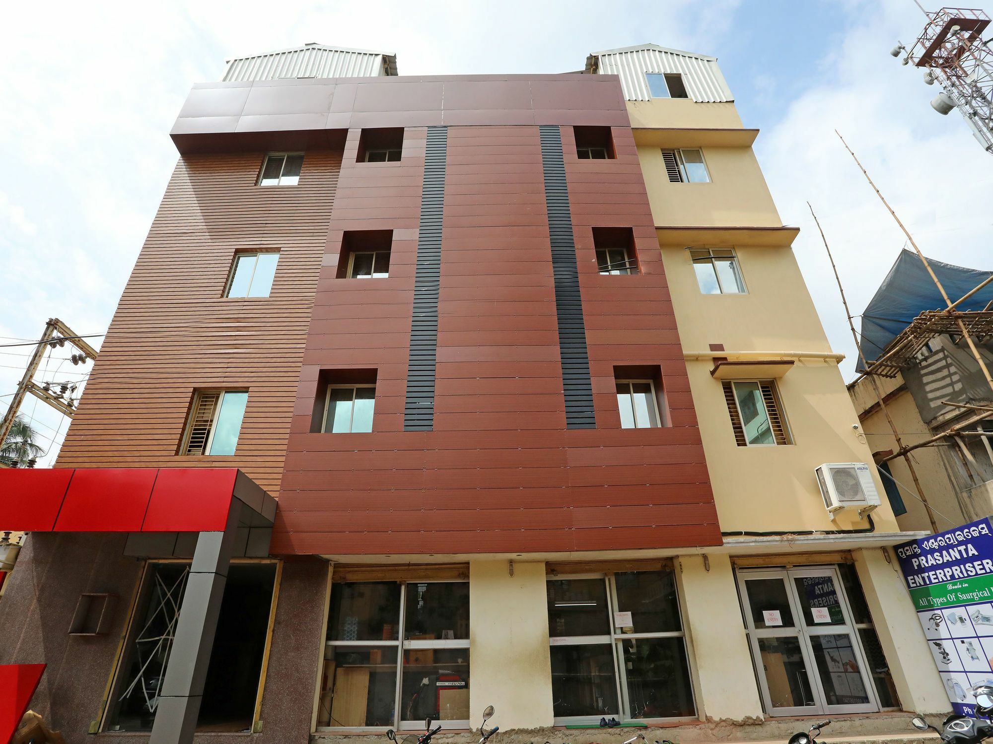 Hotel Oyo 13528 Kumud Plaza Bhubaneswar Esterno foto